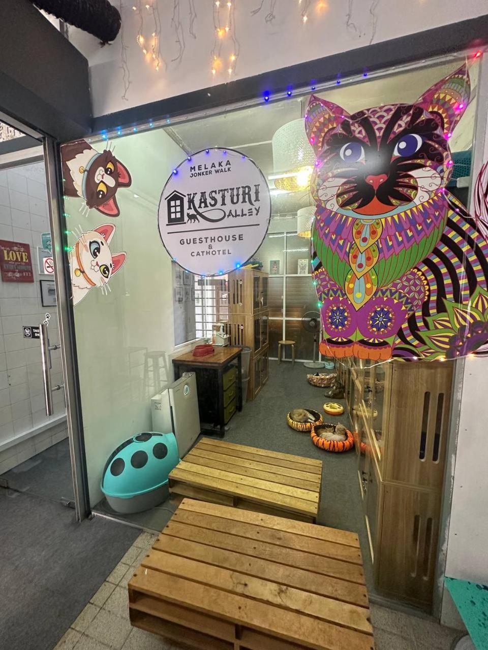 Spot On 90898 Kasturi Alley Guest House & Cat Hotel Malacca Exterior photo
